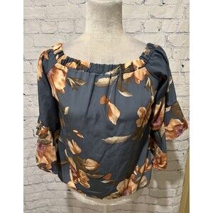 Venus off the Shoulder Floral Top Blouse with 3/4 Bell Sleeves Size 2